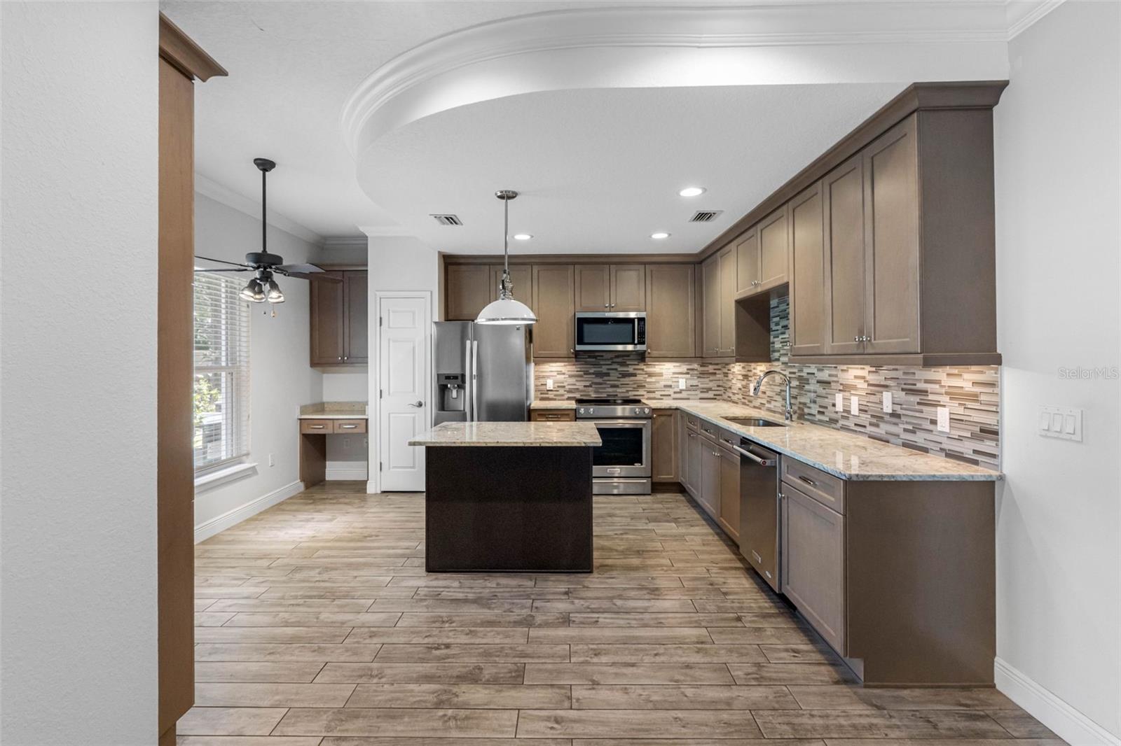 763 DATE PALM LN — photo 6