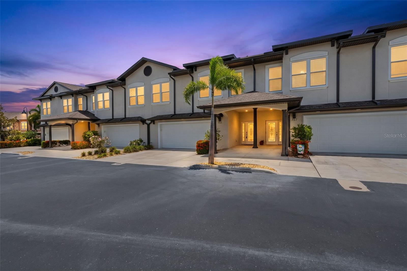 763 DATE PALM LN — photo 40