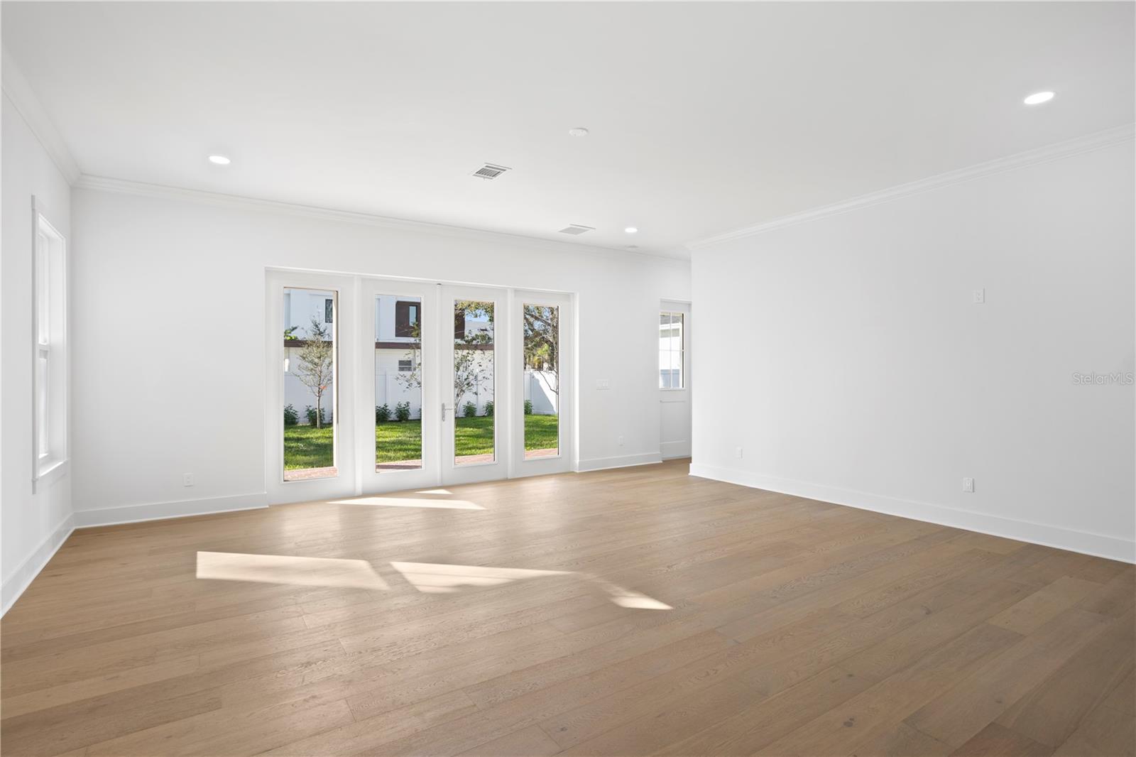 4314 S RENELLIE DR — photo 10