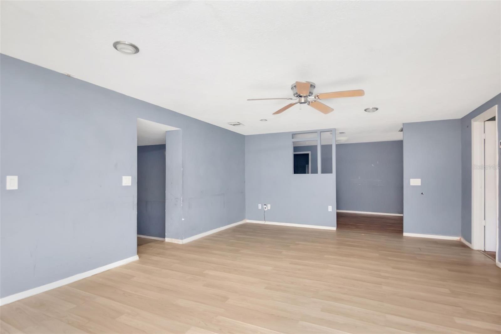 1009 MERCER LOOP — photo 11