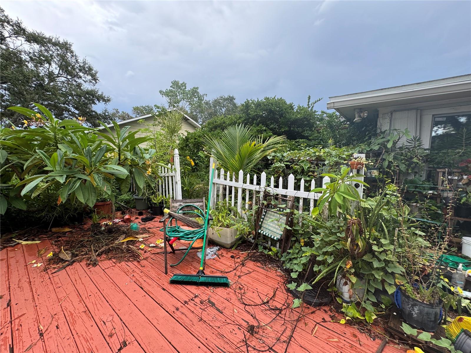1680 SUNSET POINT RD — photo 16