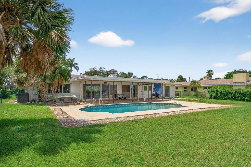 377 S SHORE DR — photo 16