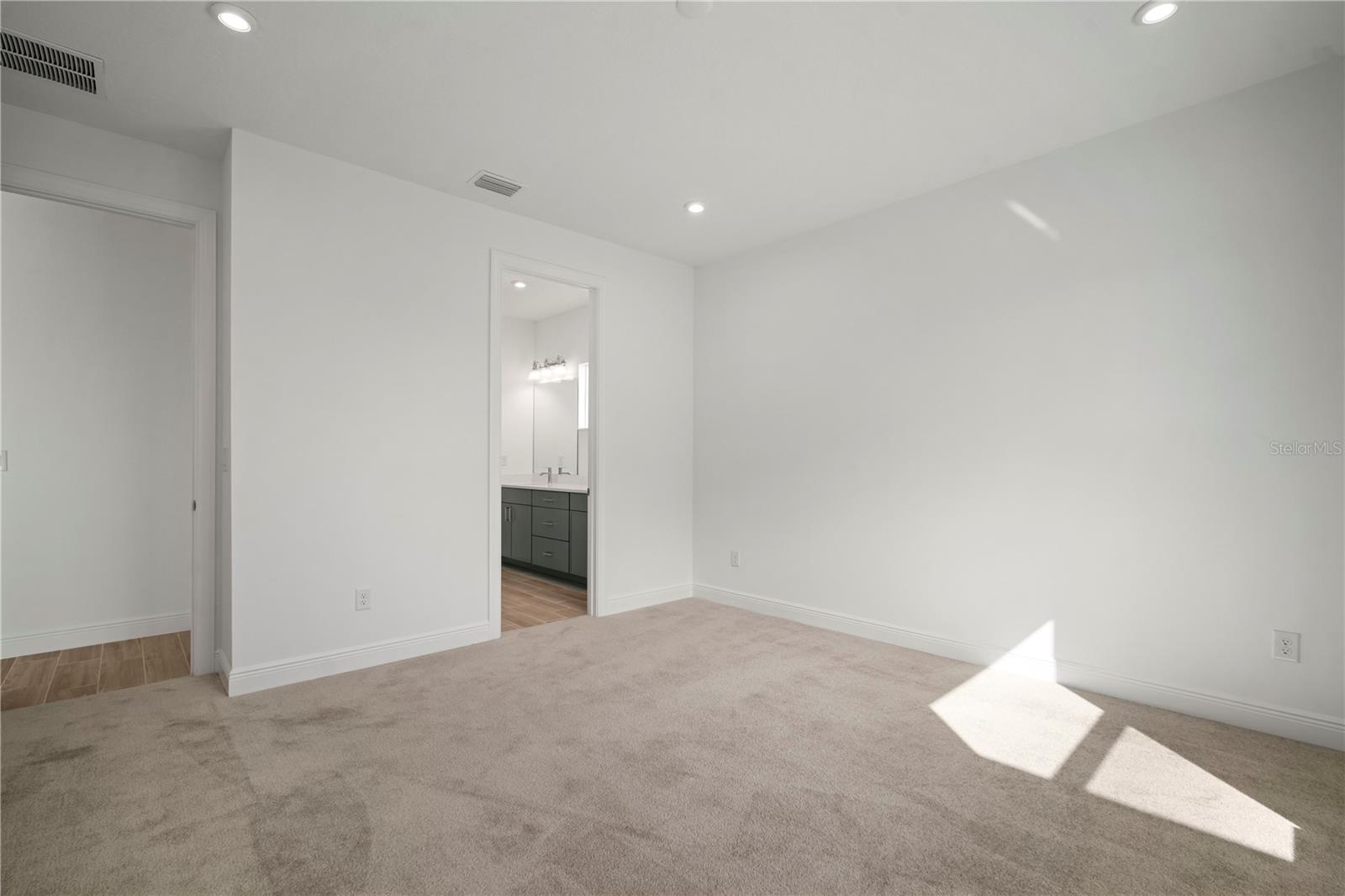 2949 STEWART CREEK CIR — photo 15