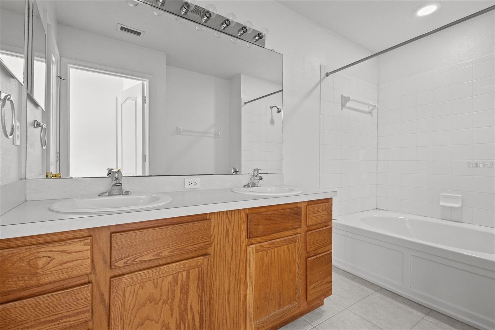 2712 CONCH HOLLOW DR — photo 15