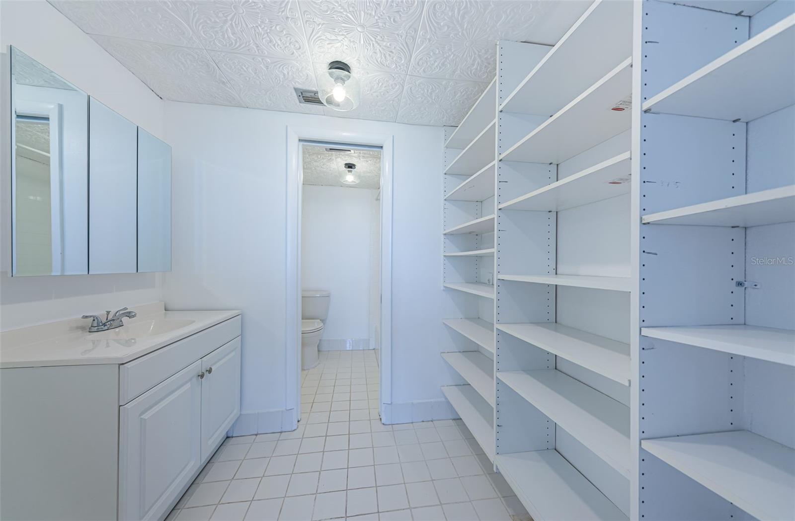 7100 SUNSHINE SKYWAY LN S #608 — photo 33