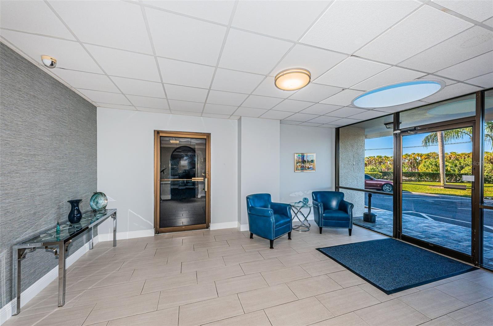 7100 SUNSHINE SKYWAY LN S #608 — photo 44