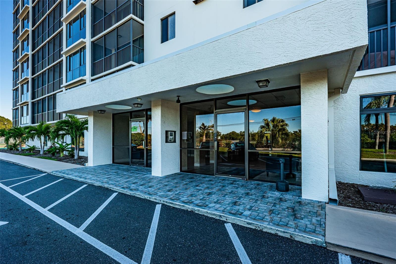 7100 SUNSHINE SKYWAY LN S #608 — photo 8