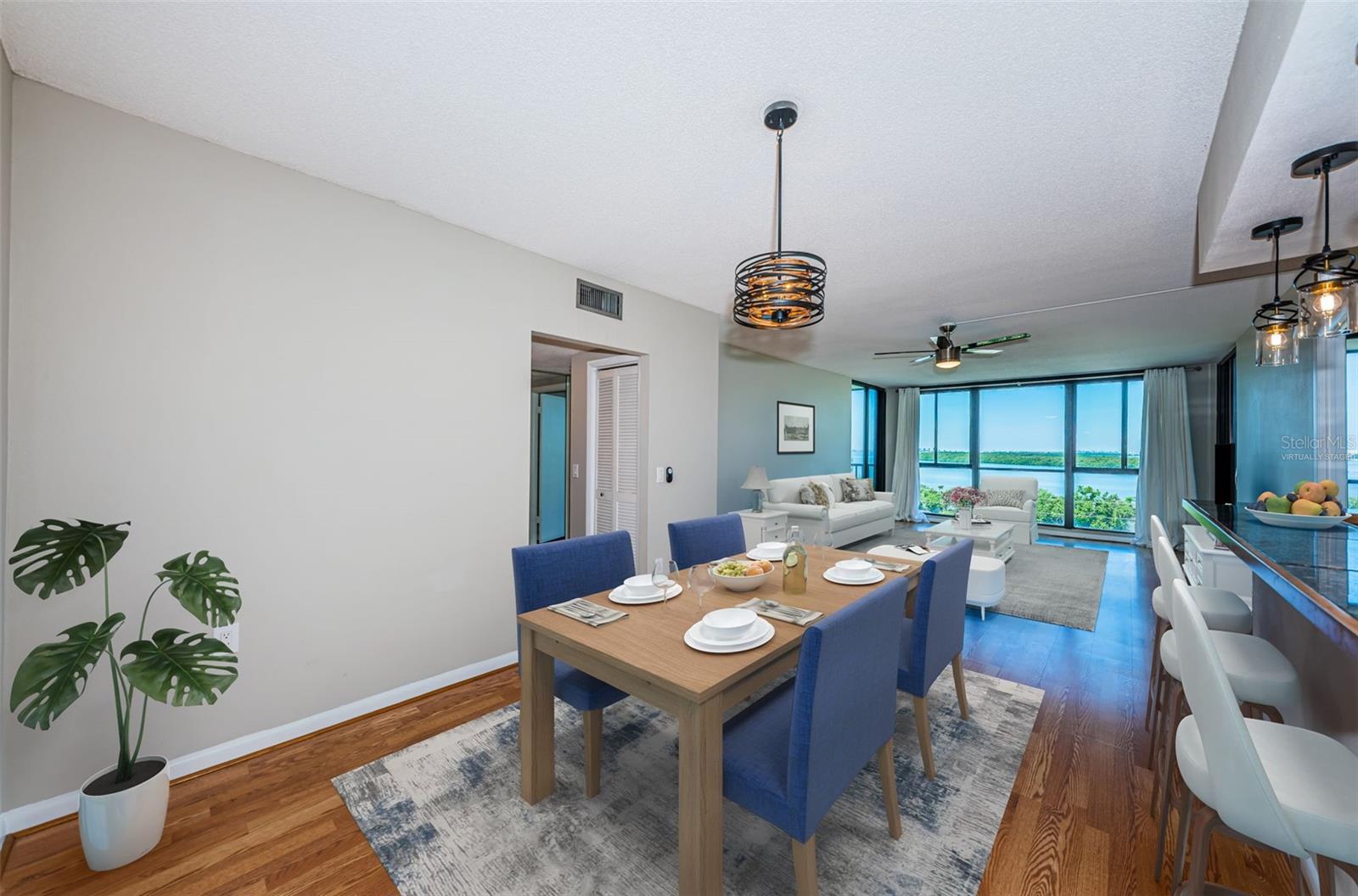 7100 SUNSHINE SKYWAY LN S #608 — photo 3
