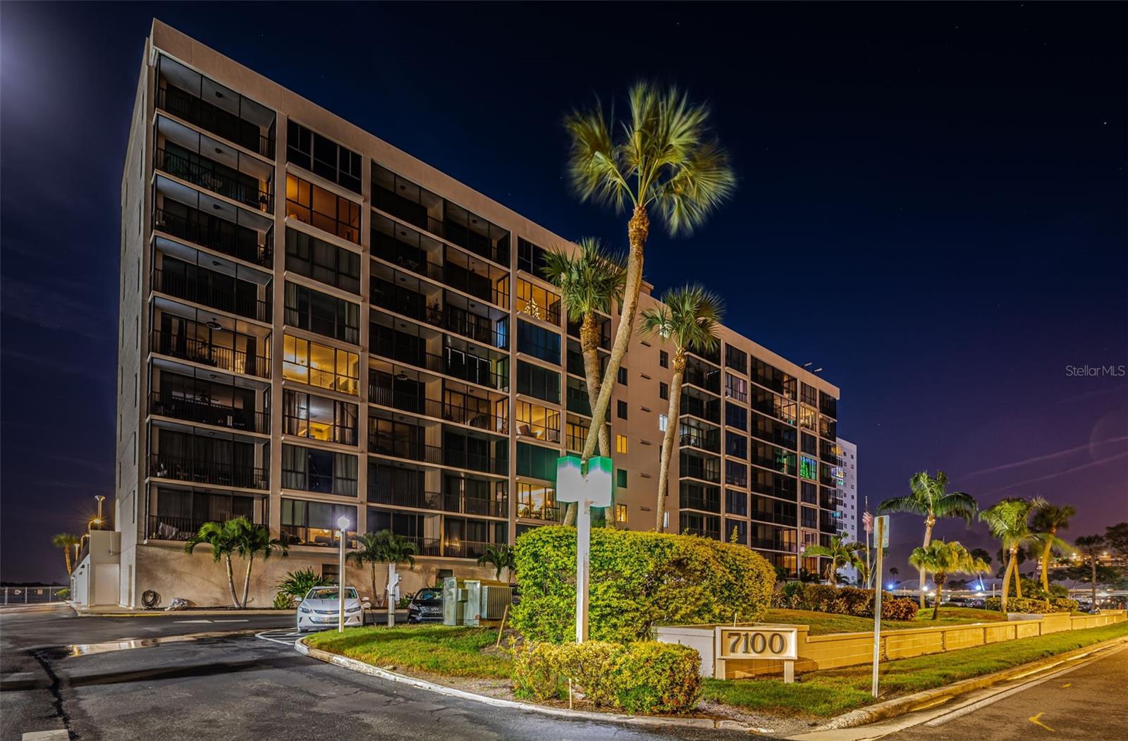 7100 SUNSHINE SKYWAY LN S #608 — photo 49