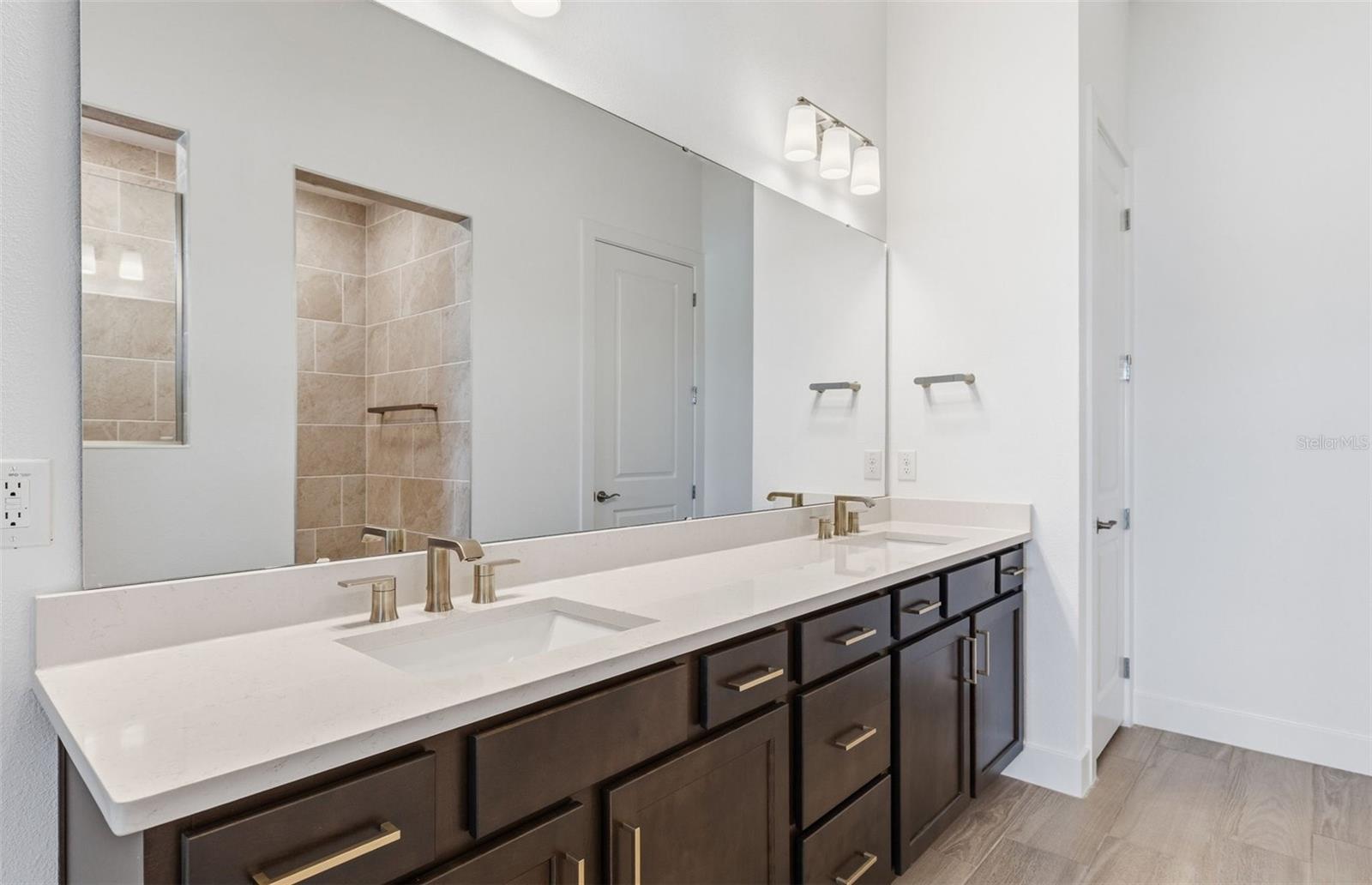 16694 HARVEST LEAF RD — photo 12