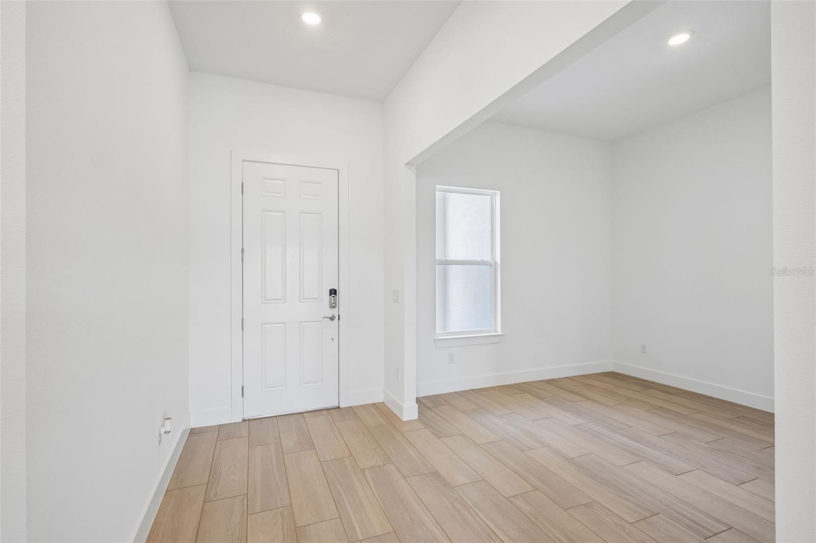 16694 HARVEST LEAF RD — photo 3