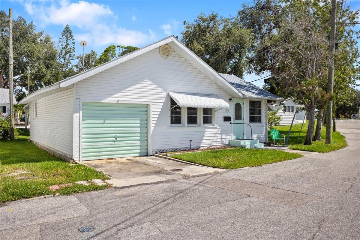 9 SEMINOLE DR — photo 21
