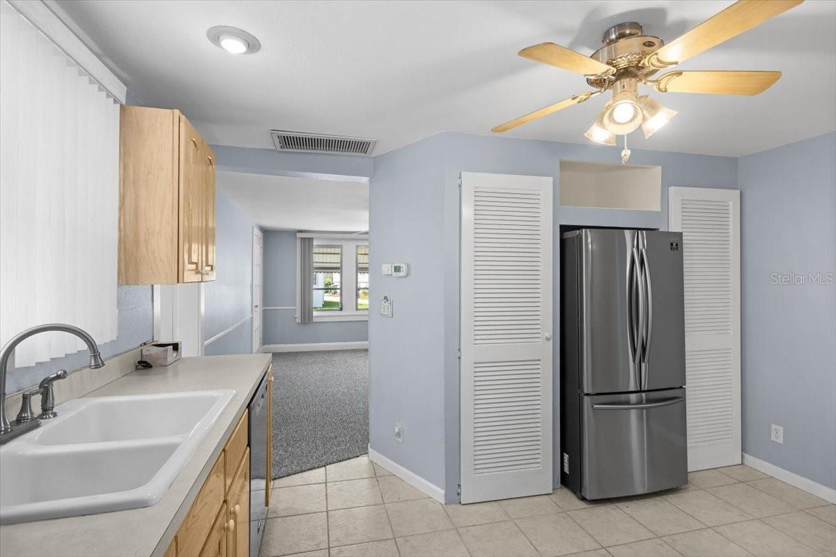 9 SEMINOLE DR — photo 11