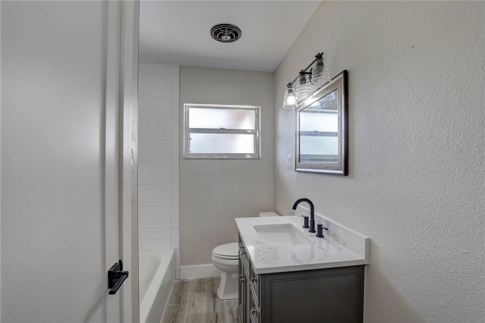 330 83RD AVE NE — photo 25
