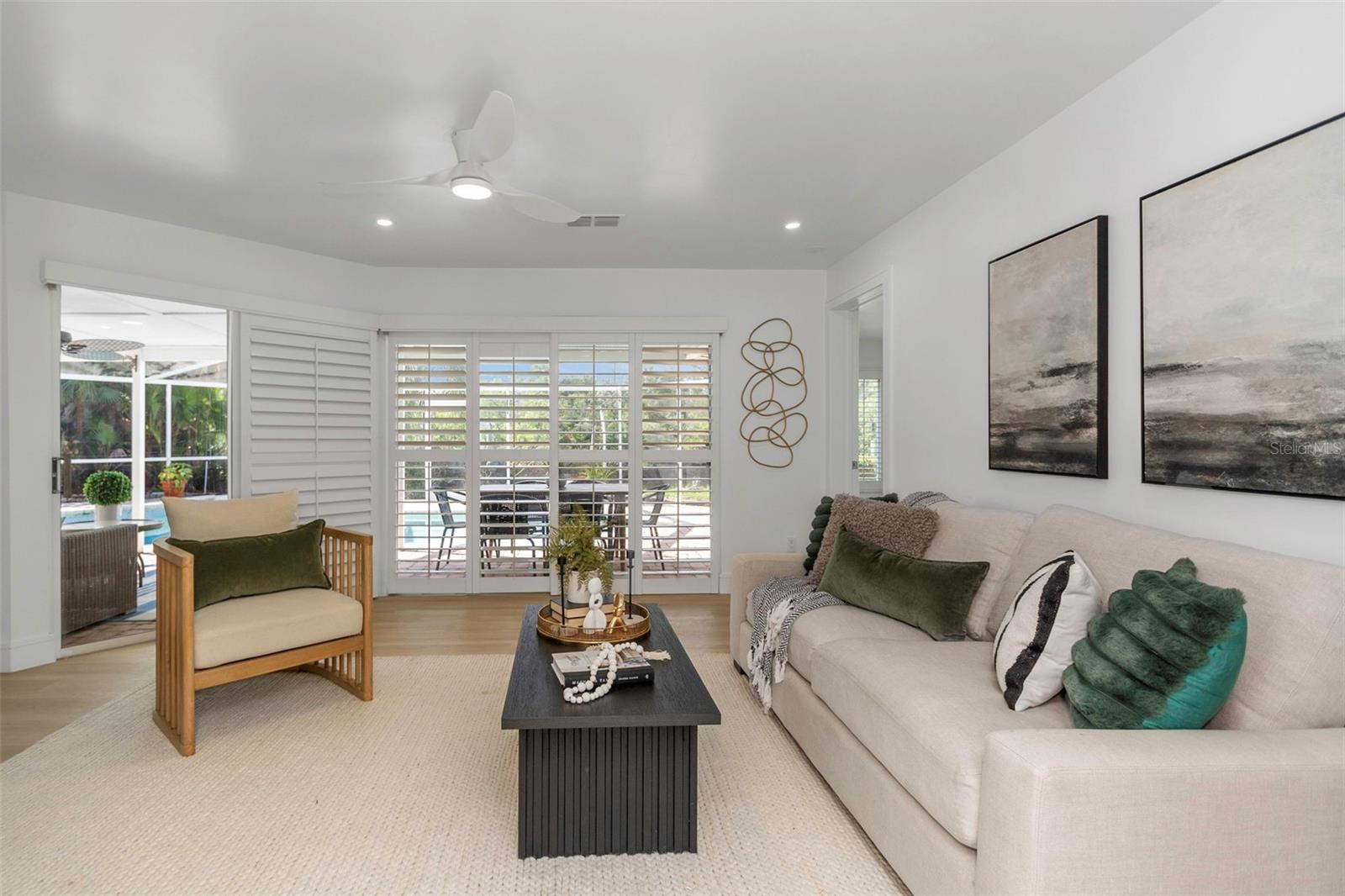 220 DRIFTWOOD DR S — photo 31