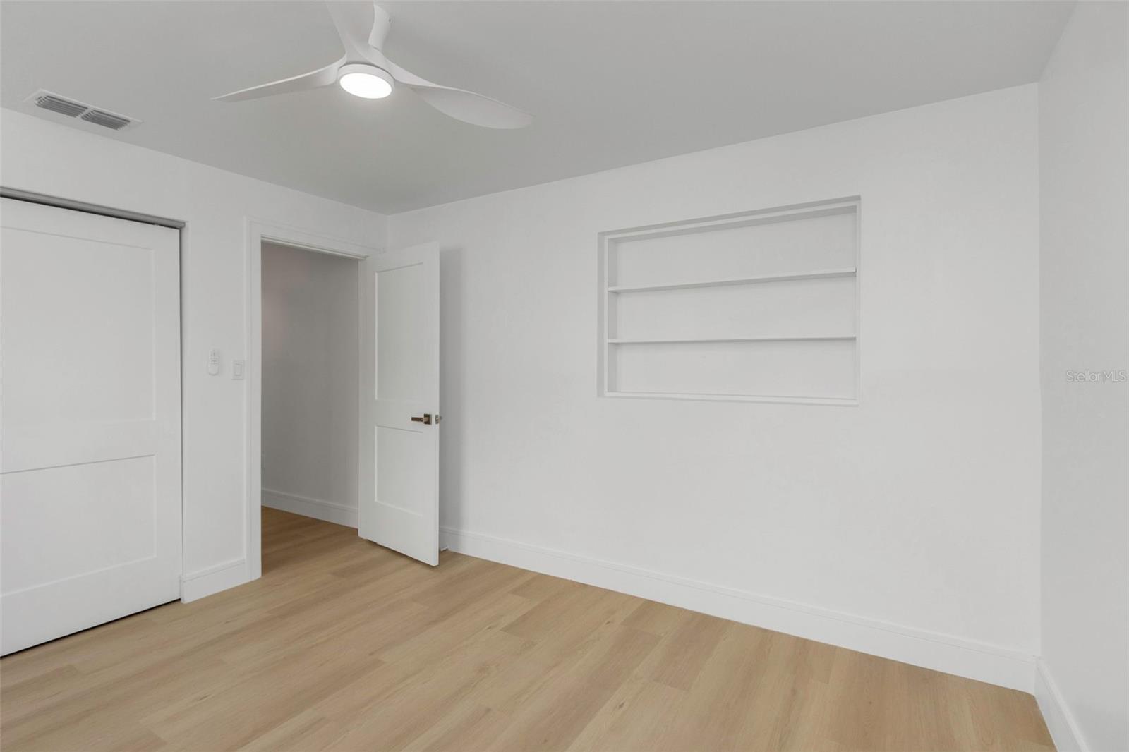 220 DRIFTWOOD DR S — photo 43