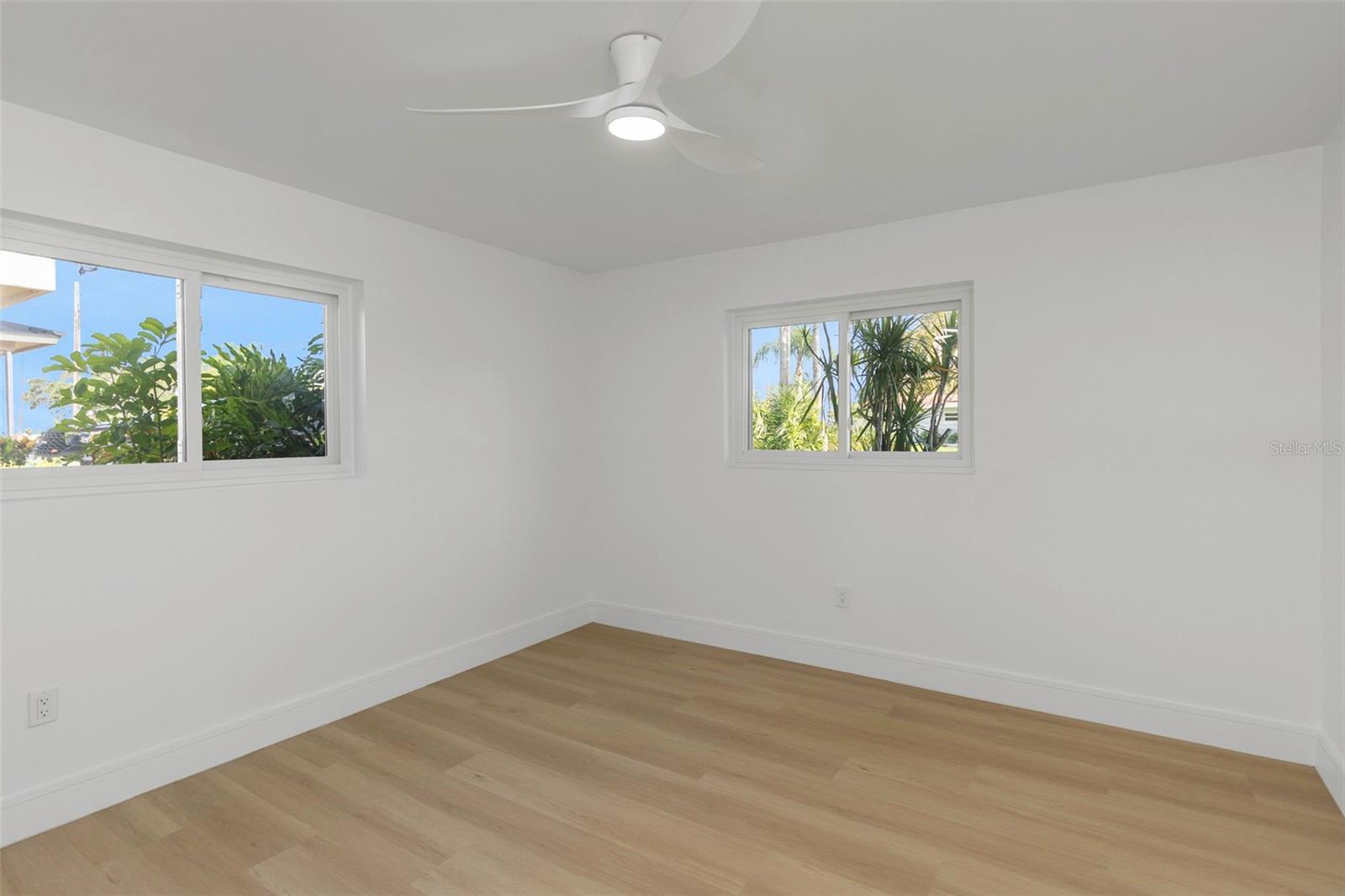 220 DRIFTWOOD DR S — photo 45