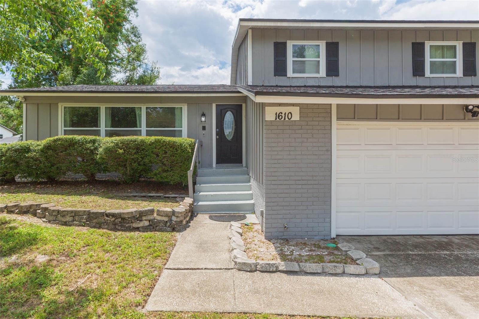 1610 BURNING TREE LN — photo 4