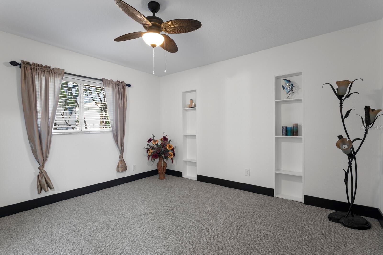 1632 SEA BREEZE DR — photo 31