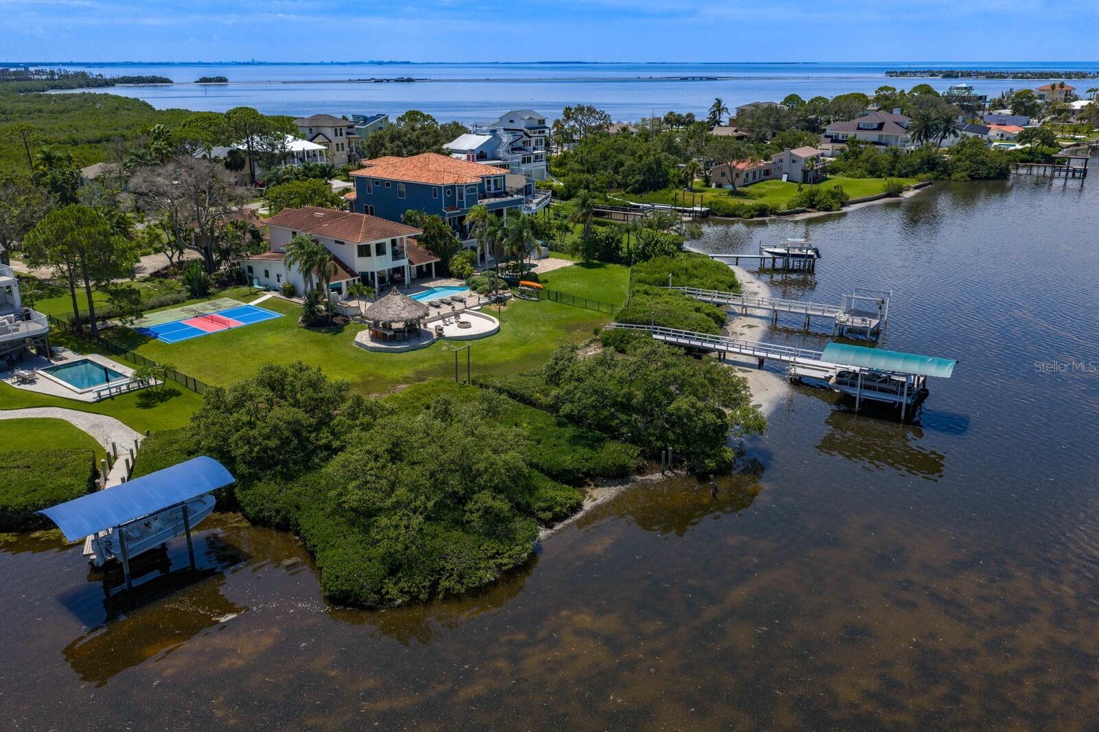 1632 SEA BREEZE DR — photo 82