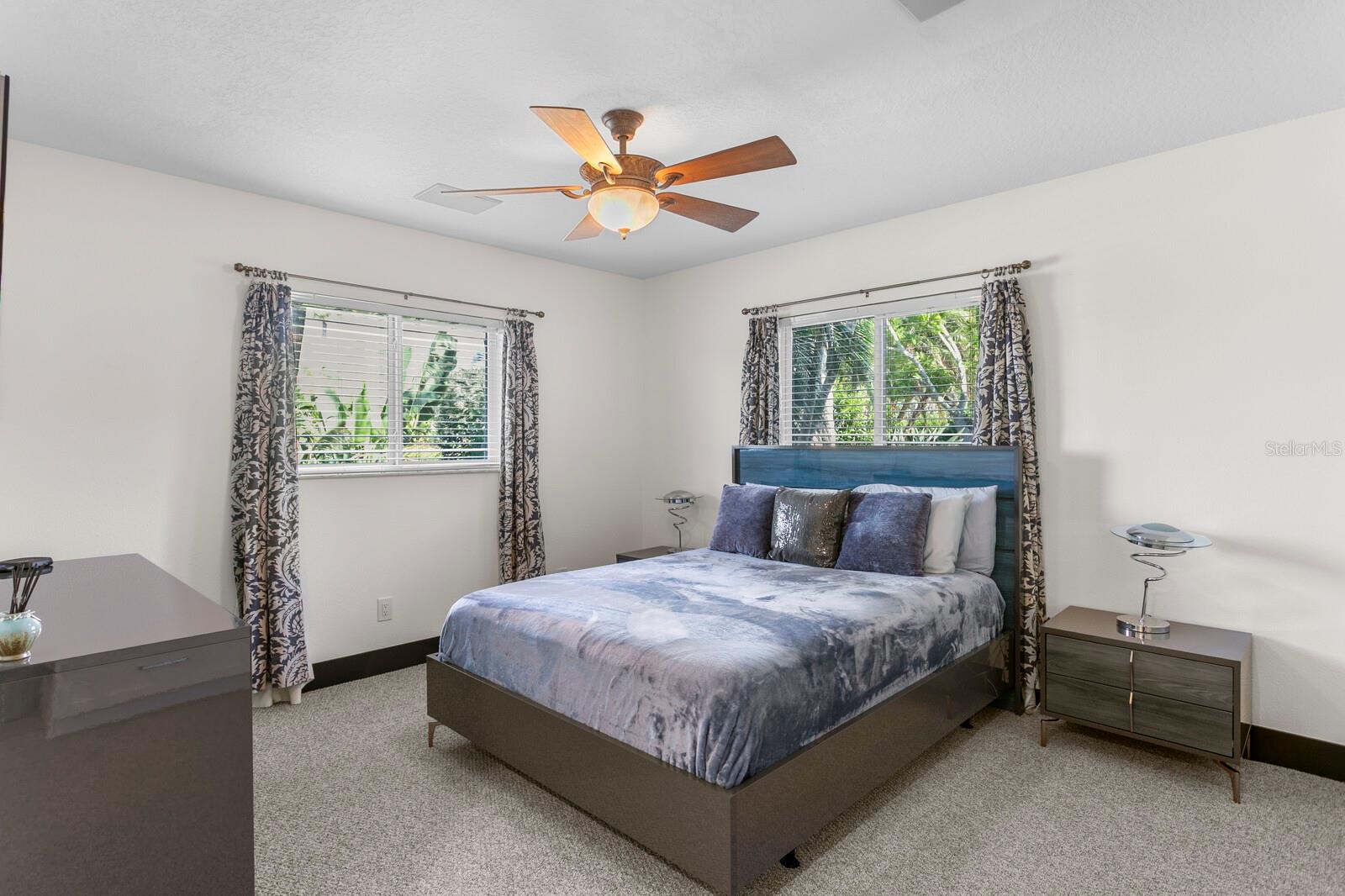 1632 SEA BREEZE DR — photo 38