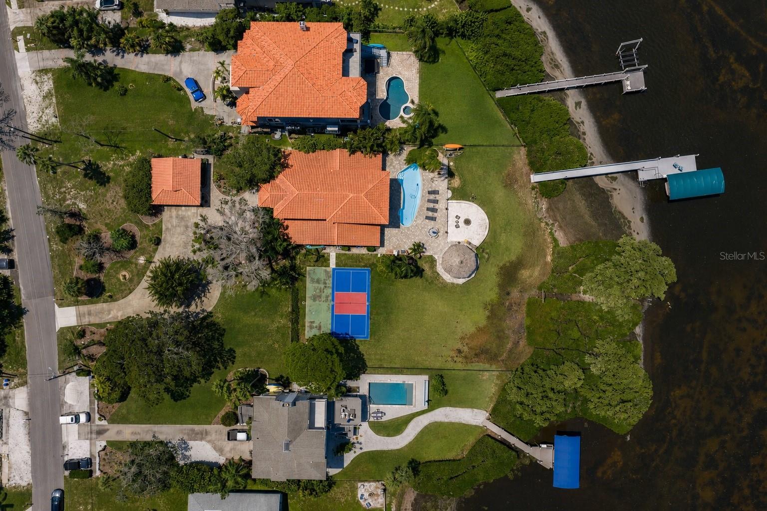 1632 SEA BREEZE DR — photo 95