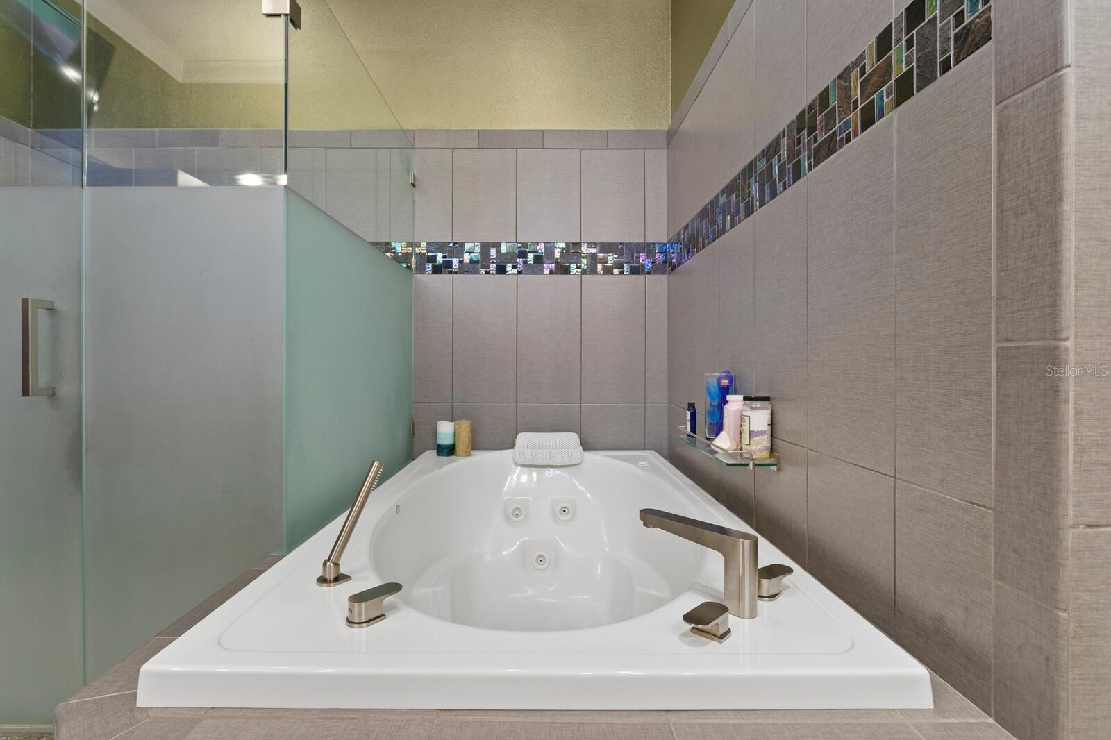 1632 SEA BREEZE DR — photo 57