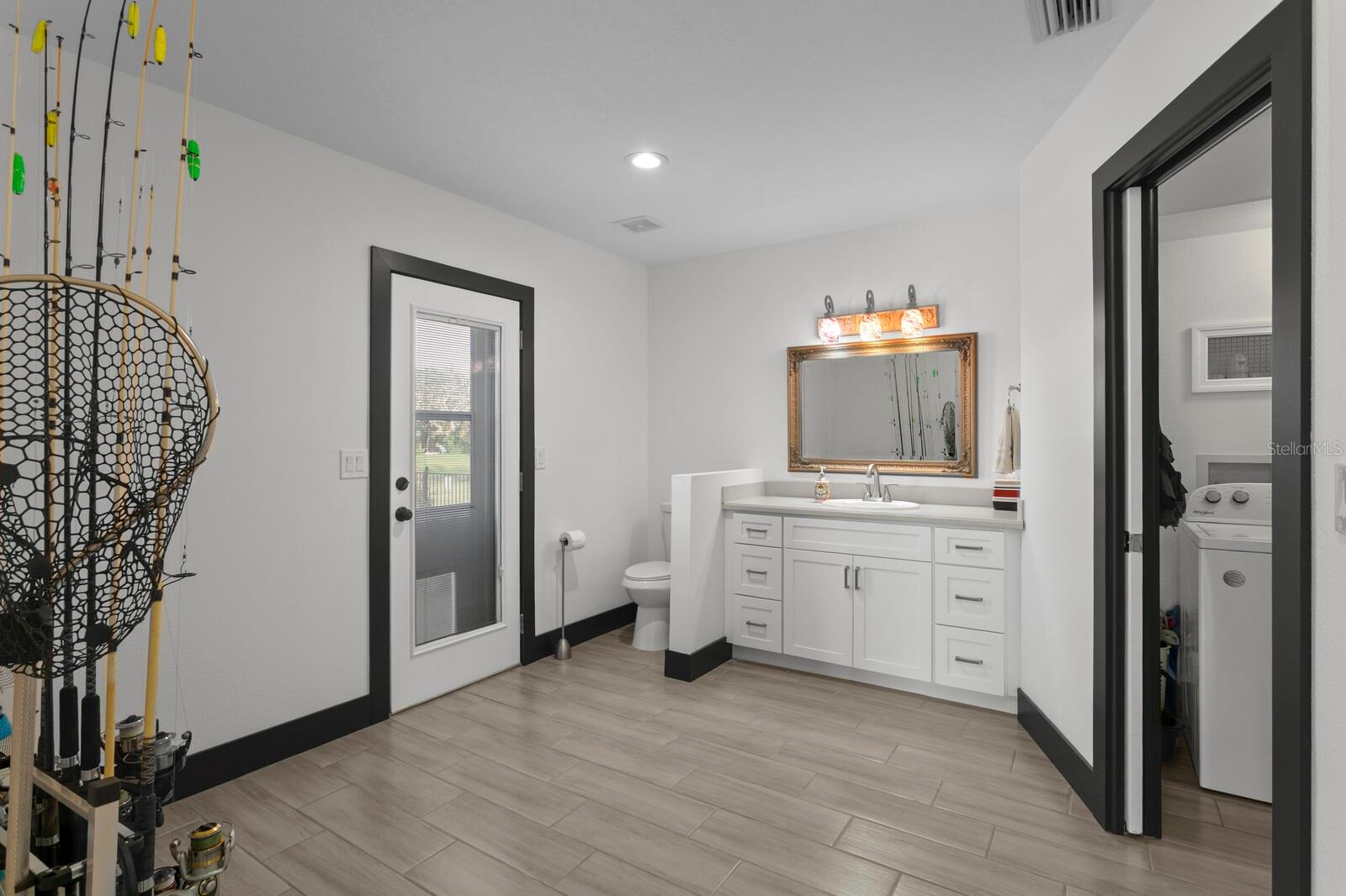 1632 SEA BREEZE DR — photo 28