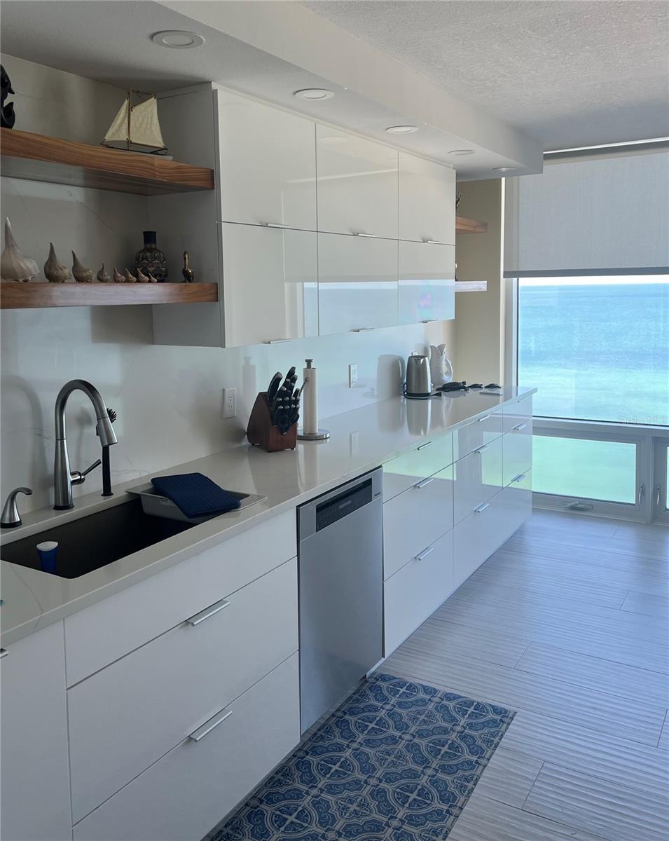 2425 GULF OF MEXICO DR #11F — photo 4