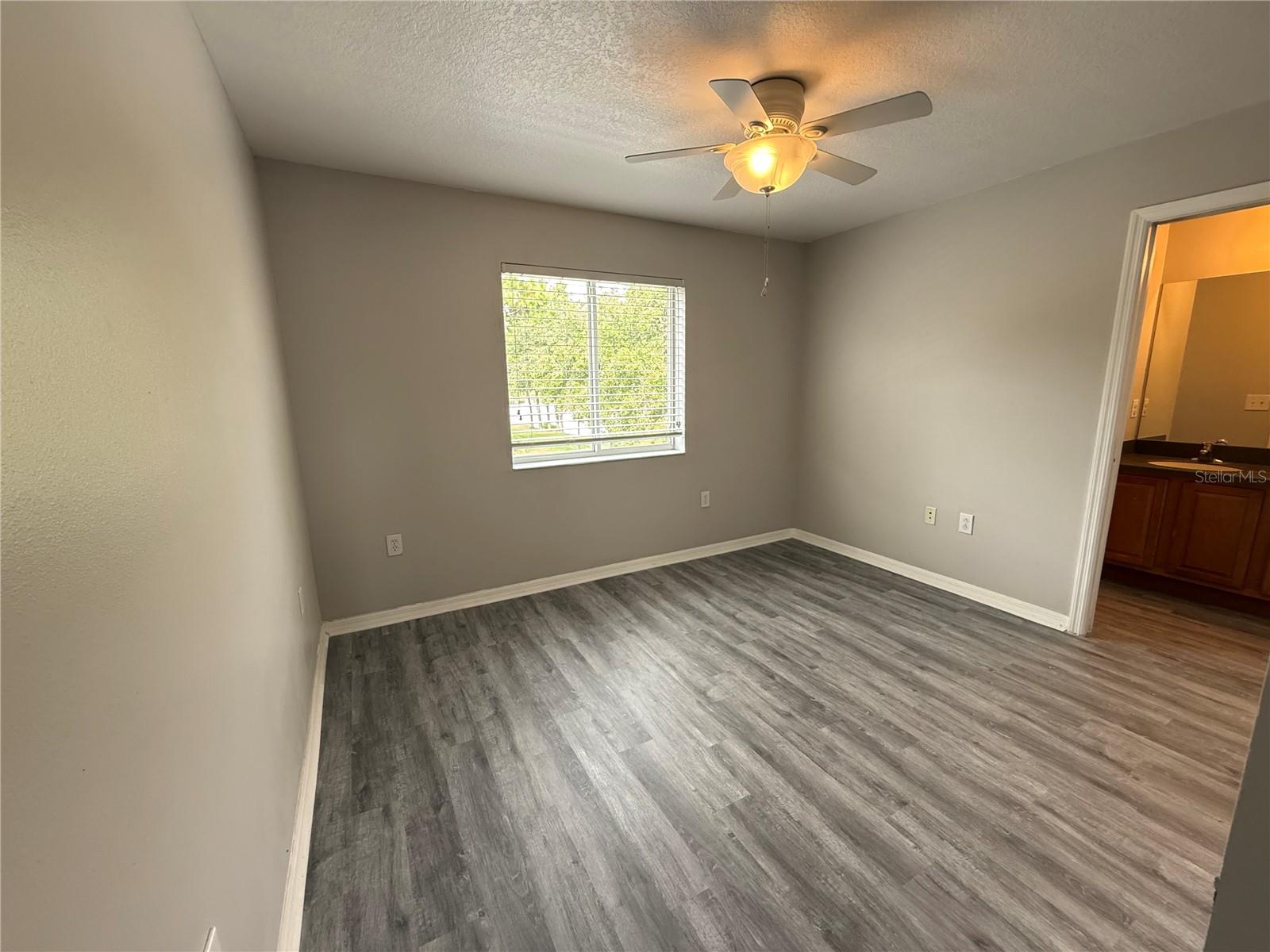 20460 NEEDLETREE DR — photo 15