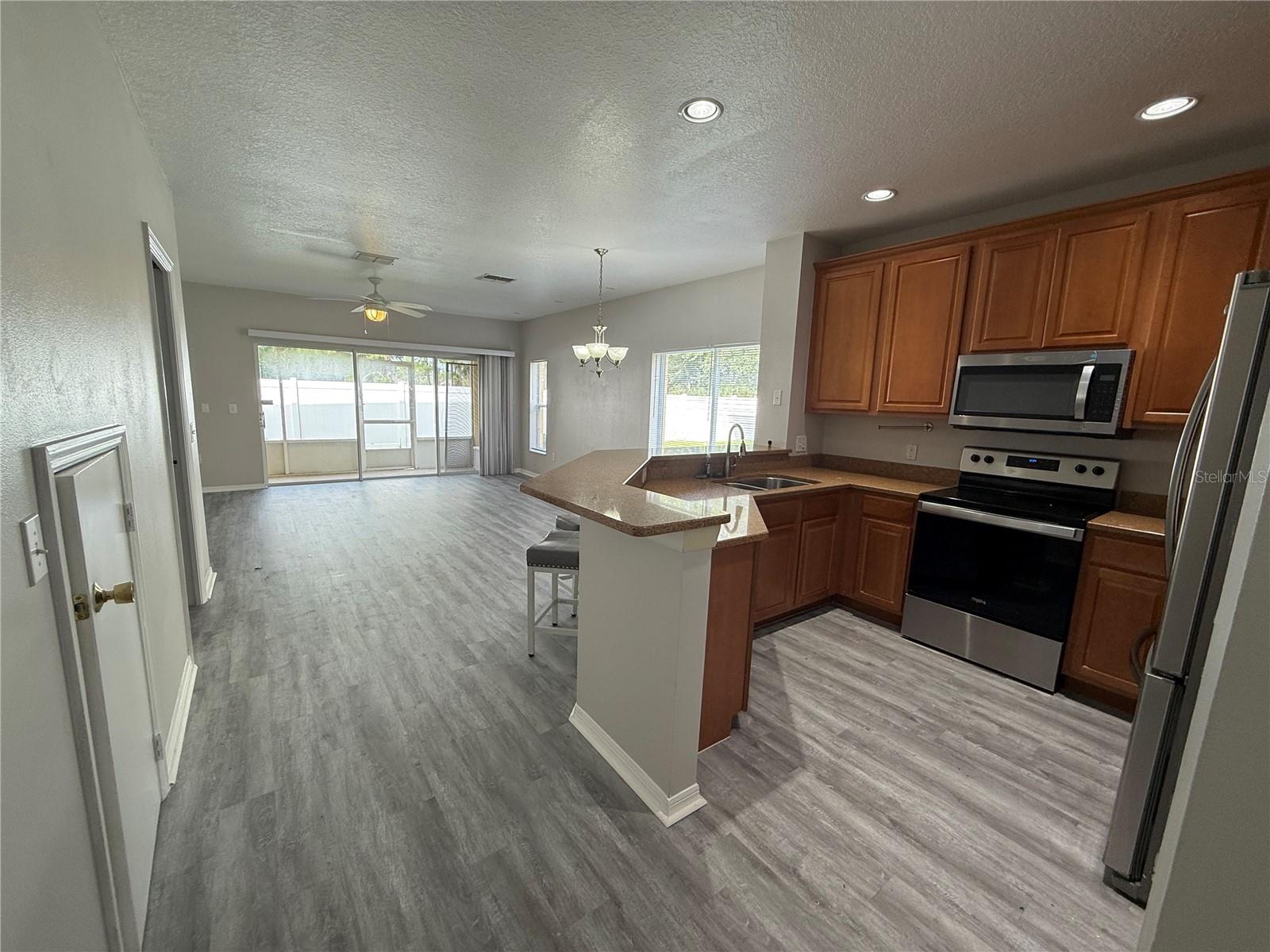 20460 NEEDLETREE DR — photo 6