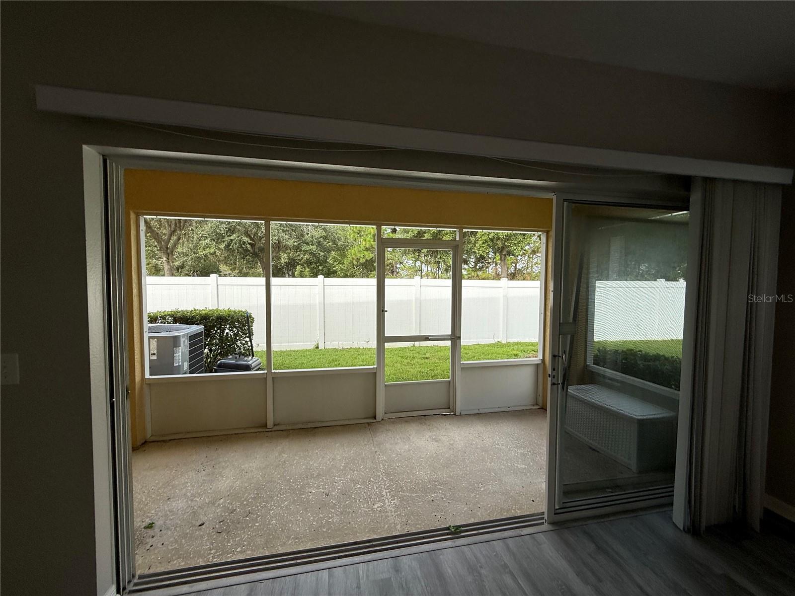 20460 NEEDLETREE DR — photo 12