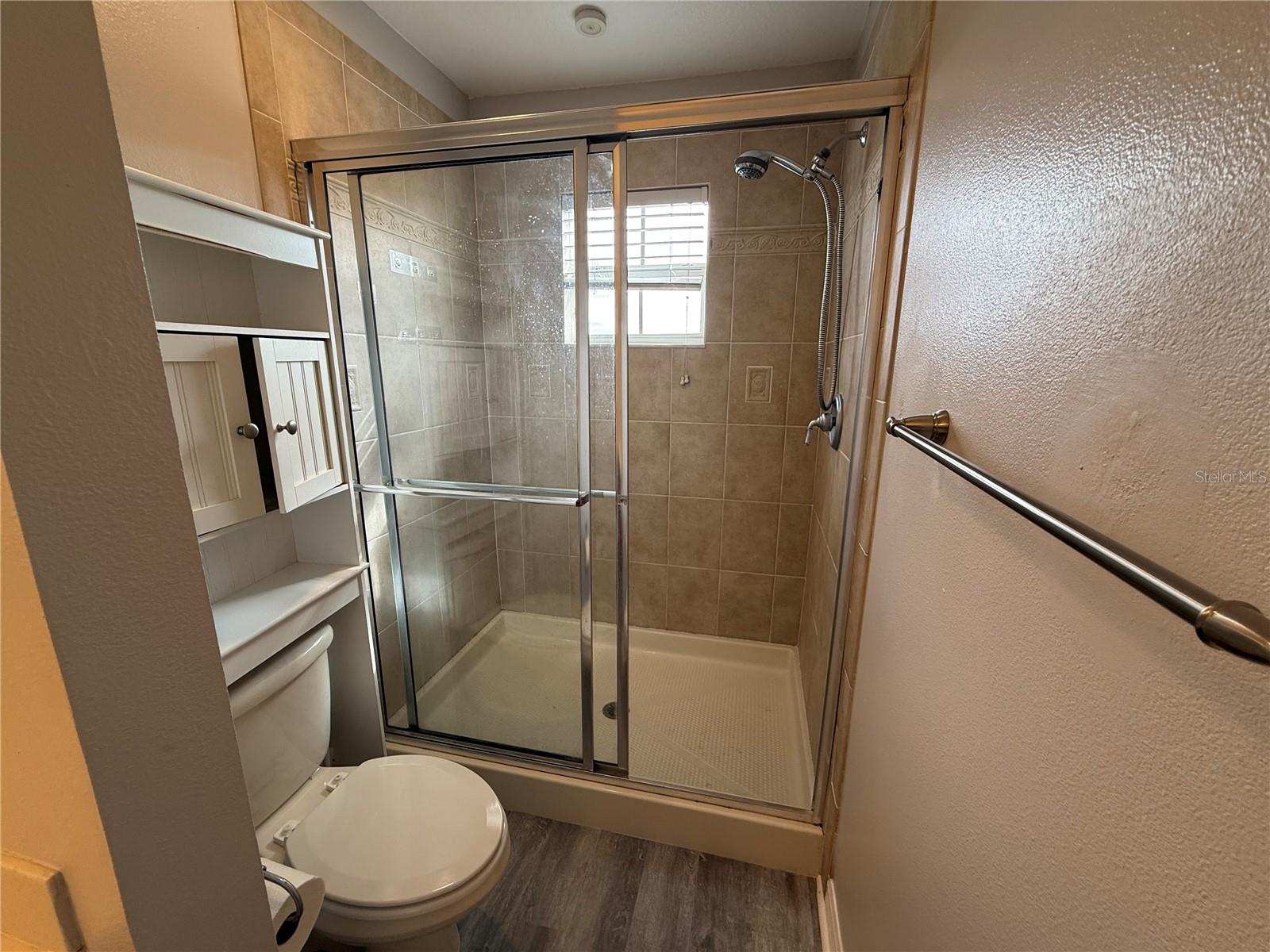 20460 NEEDLETREE DR — photo 27