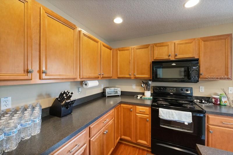 4564 LIMERICK DR — photo 17