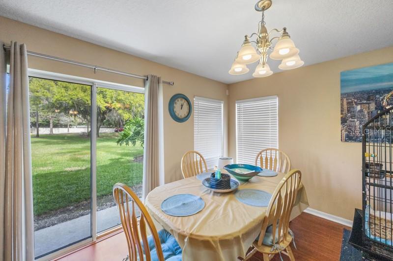 4564 LIMERICK DR — photo 11