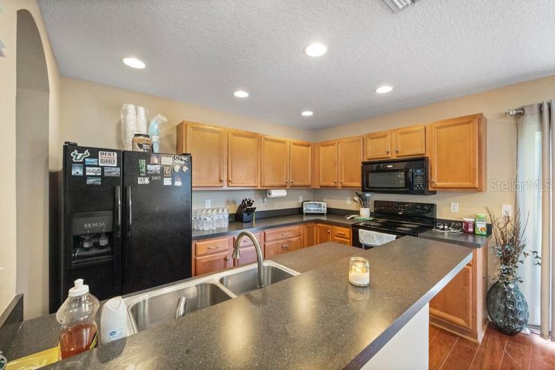 4564 LIMERICK DR — photo 14