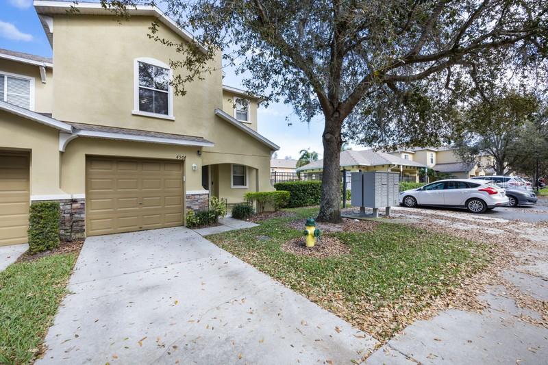 4564 LIMERICK DR — photo 3