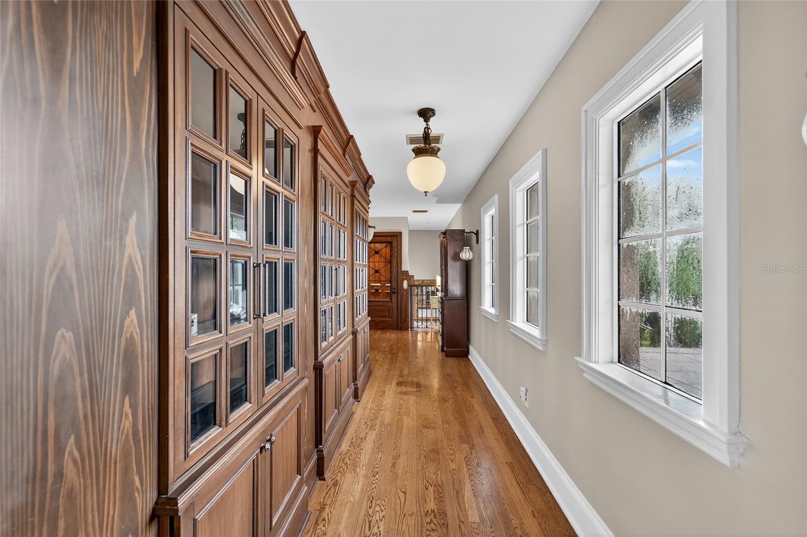301 CASPIAN ST — photo 40