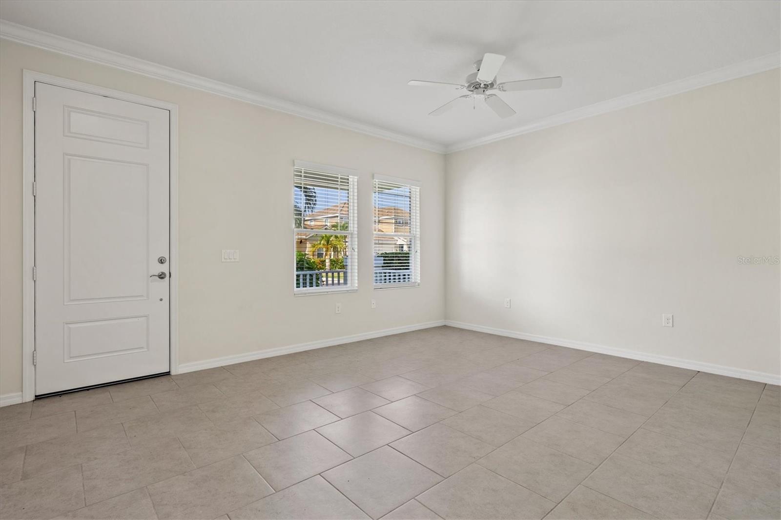 128 AVENS DR — photo 10