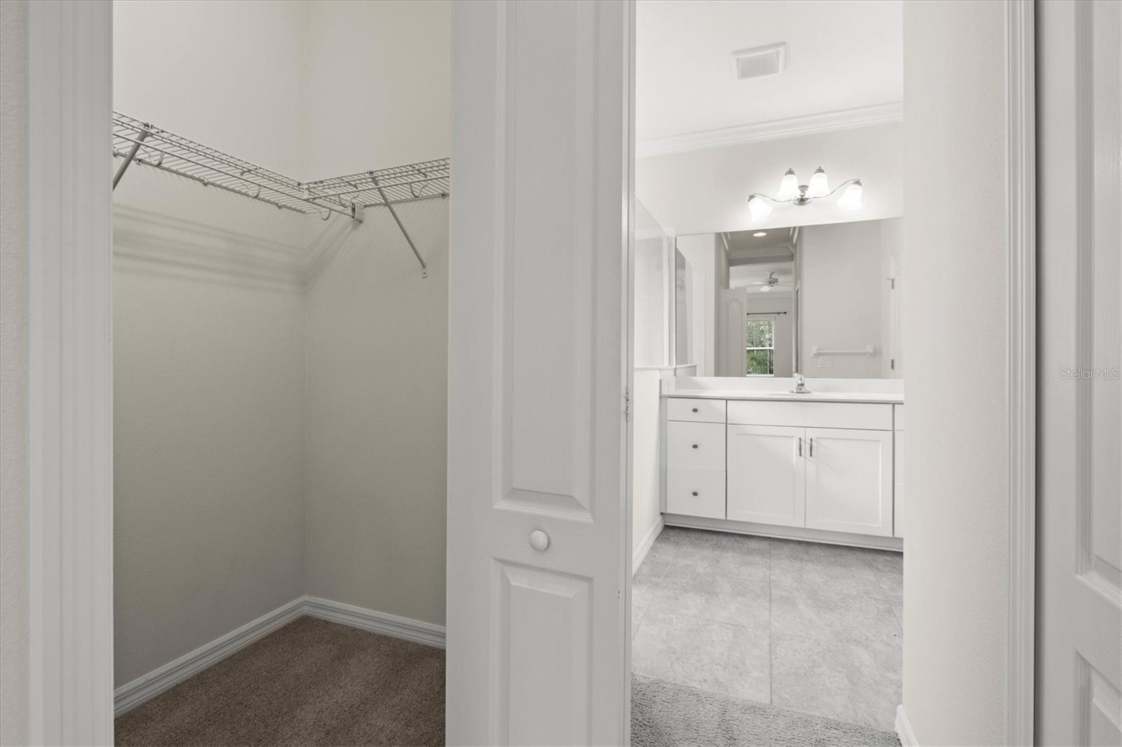 128 AVENS DR — photo 27