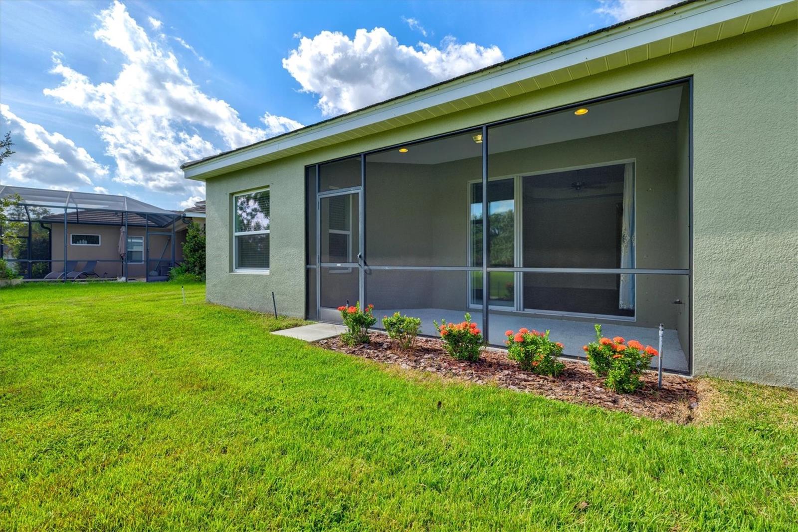 128 AVENS DR — photo 42
