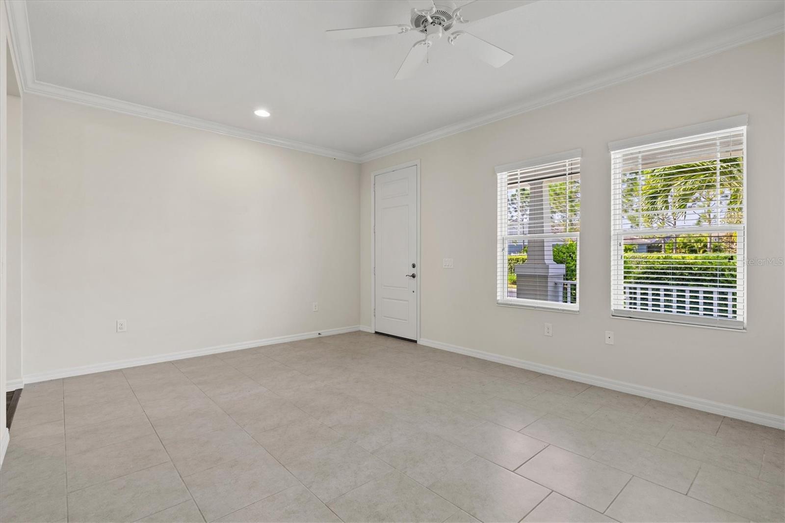 128 AVENS DR — photo 11