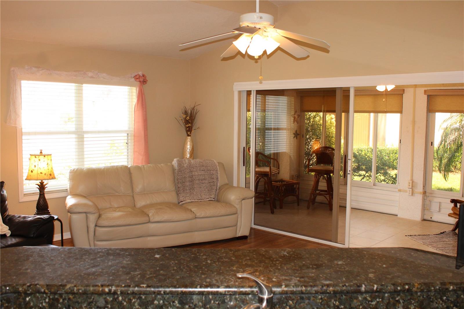3115 LIVE OAK LN #30 — photo 8