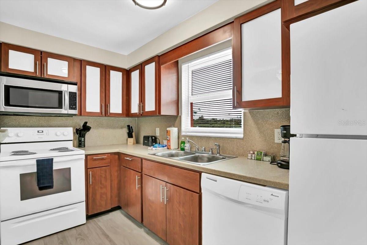 18205 GULF BLVD — photo 4