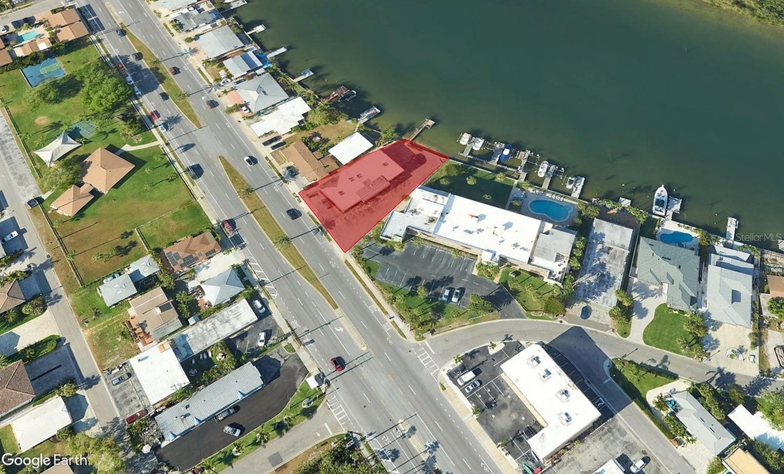 18205 GULF BLVD — photo 2