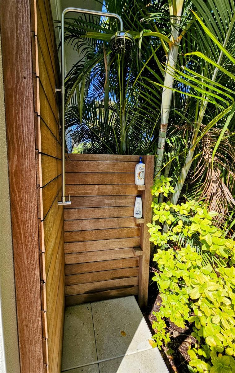 2408 NASSAU ST — photo 5