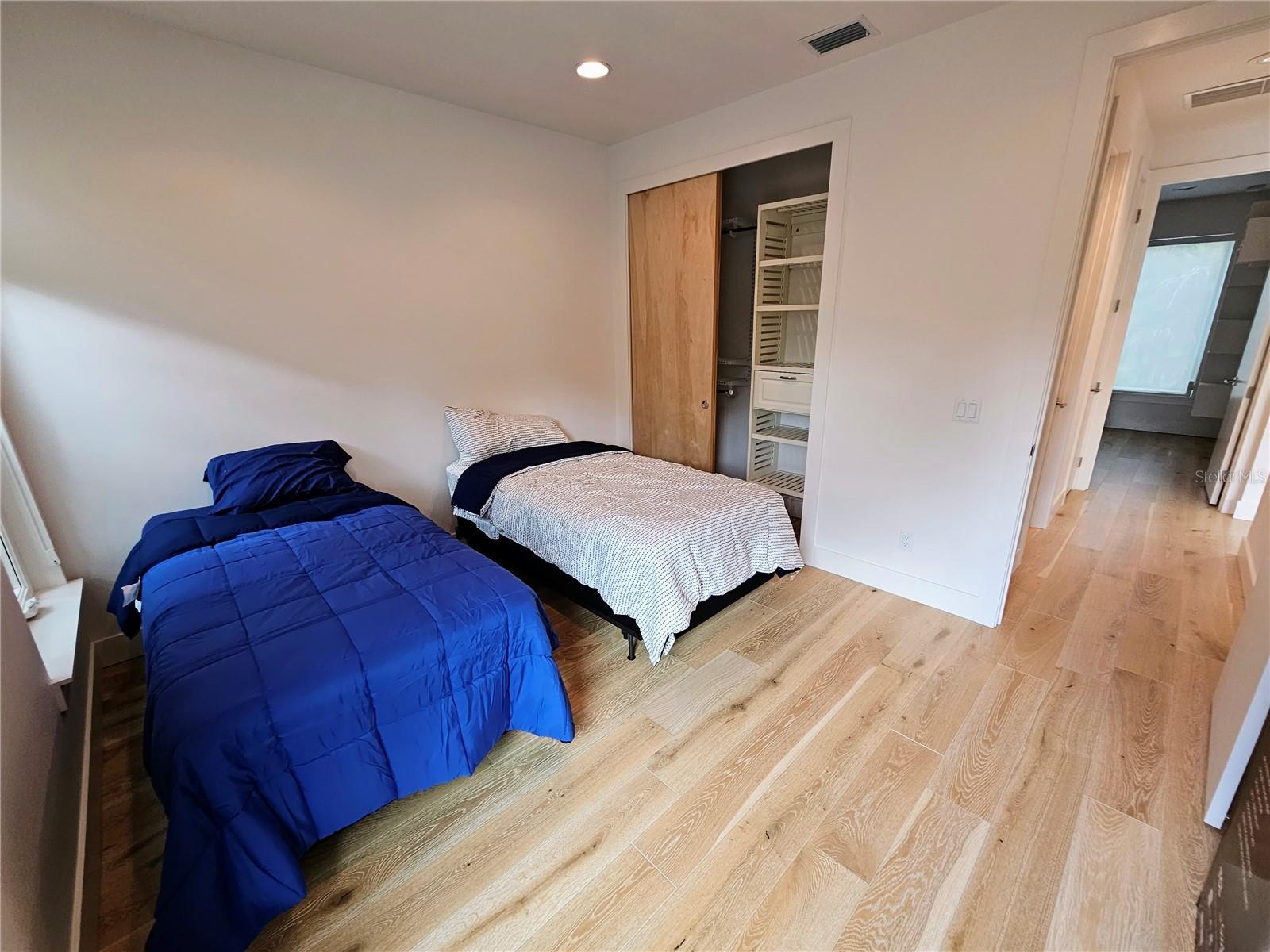 2408 NASSAU ST — photo 36