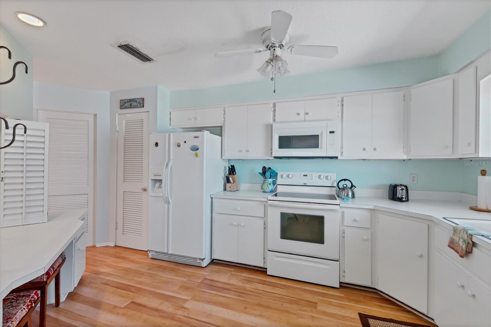 1336 BENJAMIN FRANKLIN DR #F2 — photo 13