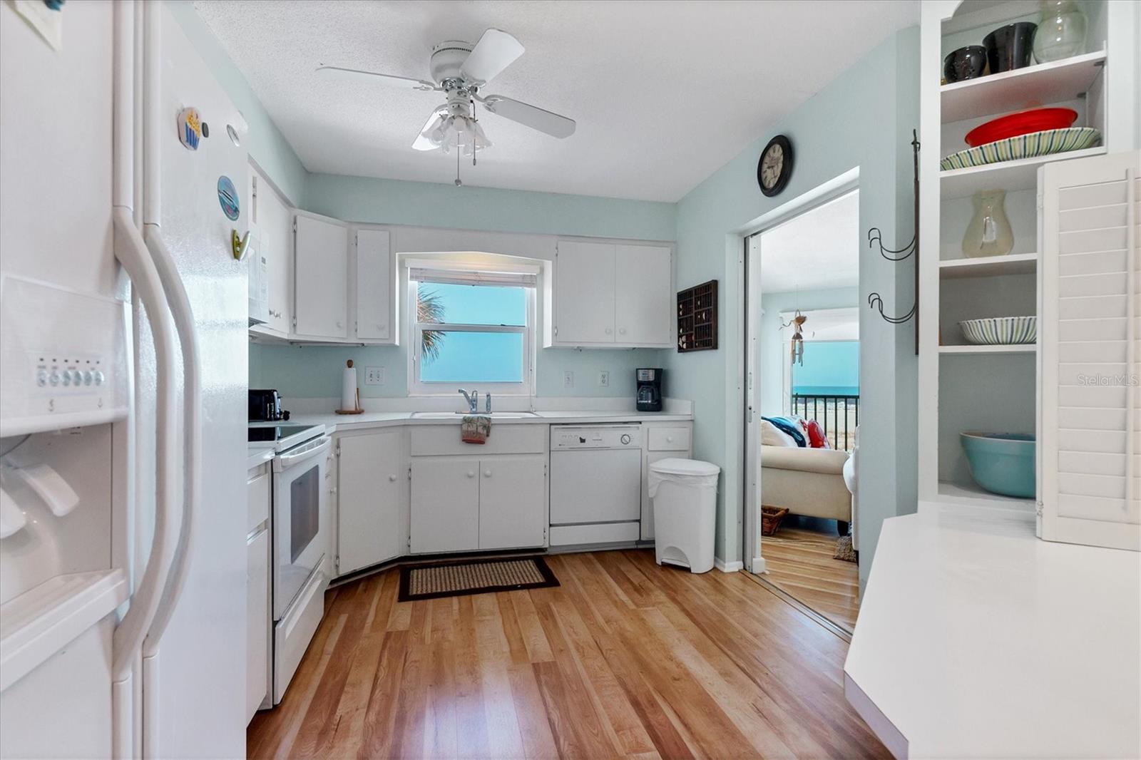 1336 BENJAMIN FRANKLIN DR #F2 — photo 12