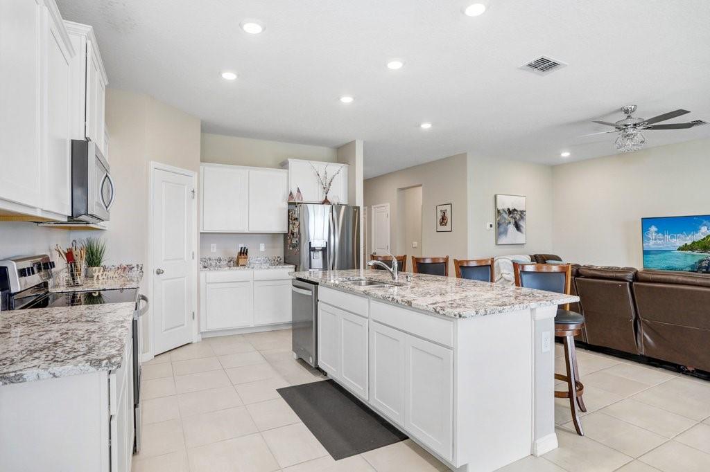 4013 LIVELY CORAL PL — photo 11